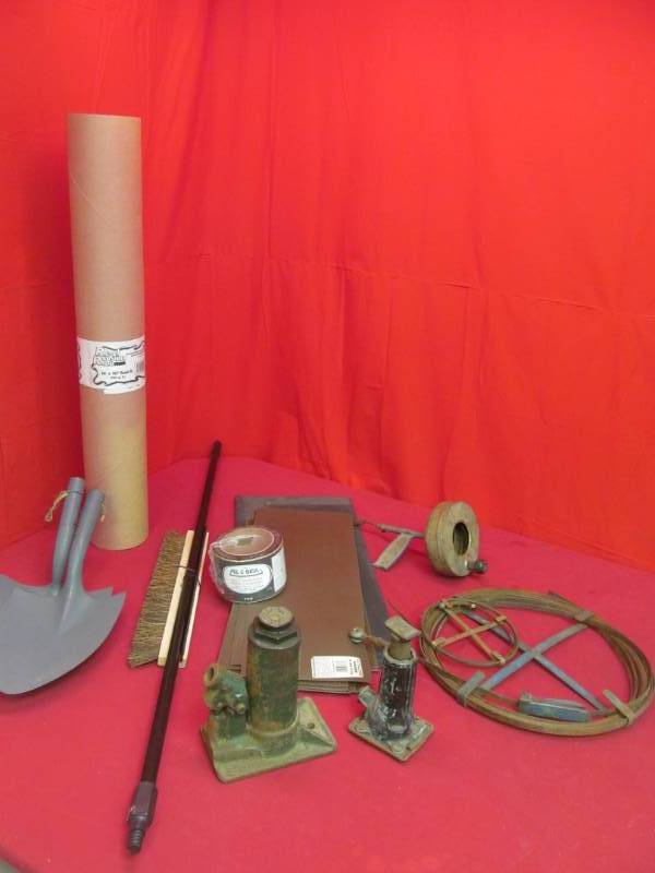 lot 102 image: tools