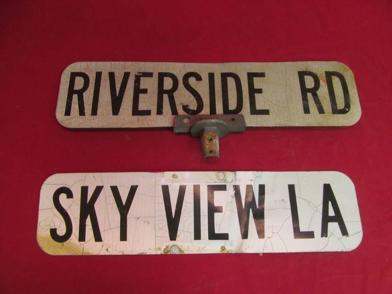 lot 111 image: street signs