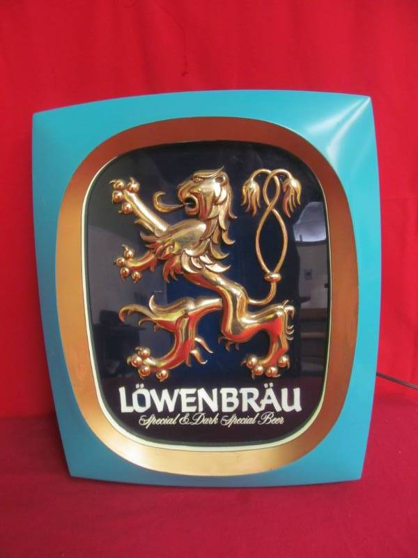 lot 180 image: vintage Lowenbrau fluorescent sign,