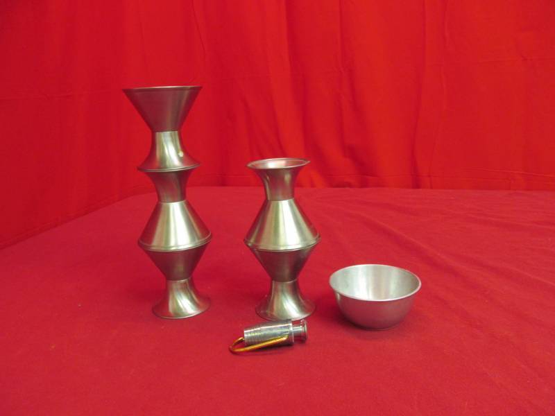 lot 189 image: bar accessories