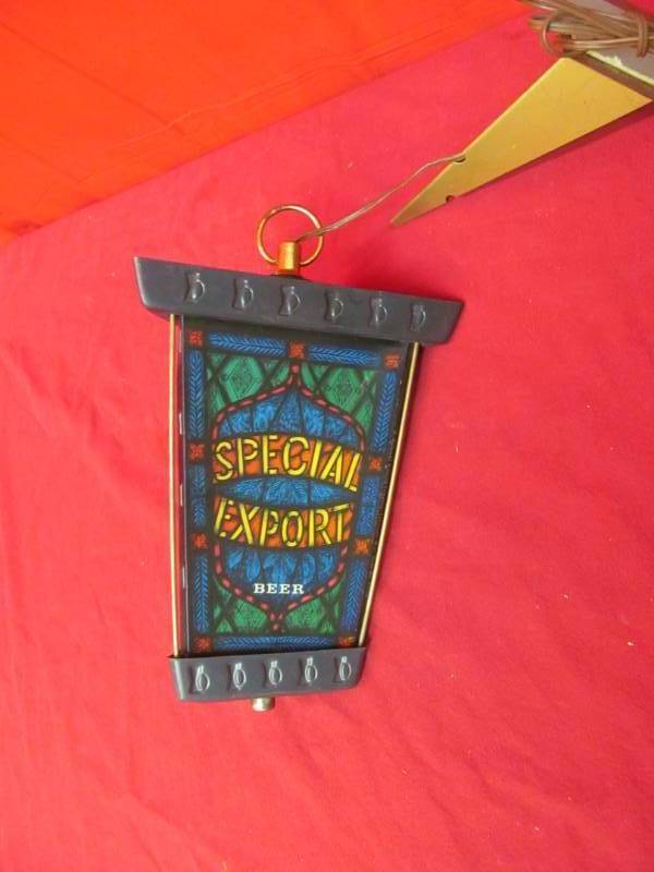 lot 190 image: vintage beer light