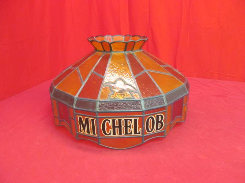 lot 234 image: vintage Michelob beer light shade