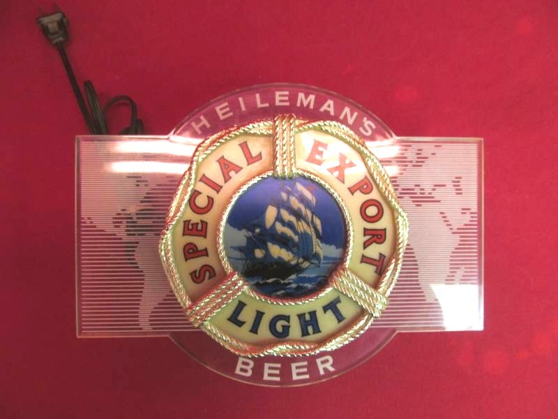 lot 253 image: vintage Heileman beer light