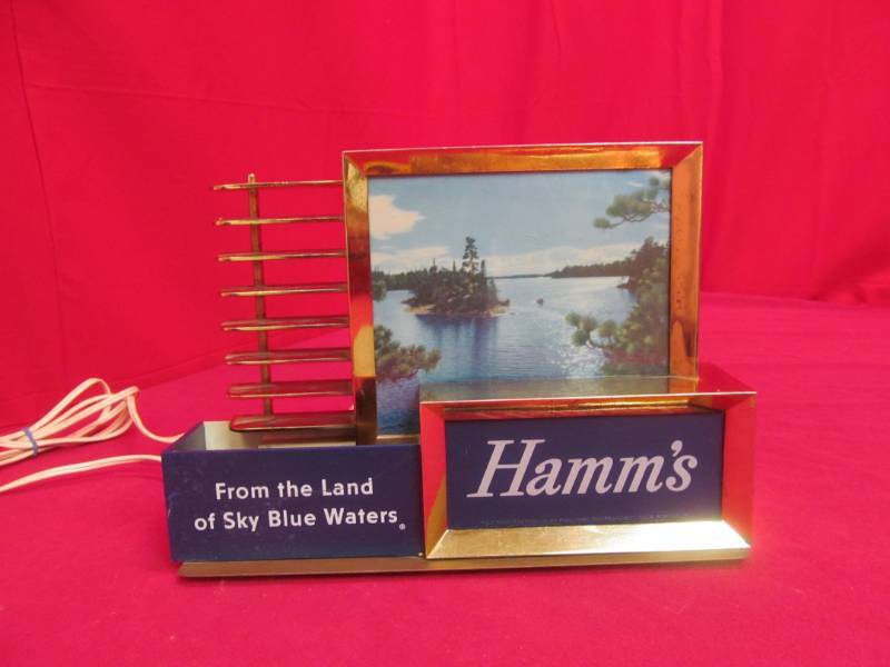 lot 254 image: vintage Hamms light