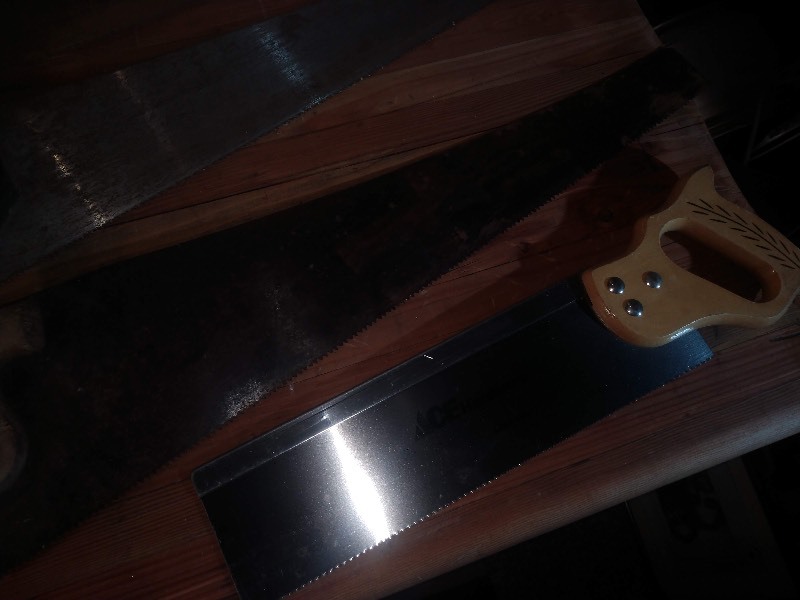 lot 11 image: Five Hand Saws