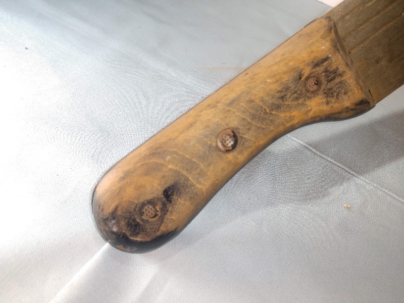 lot 19 image: Martindale 24 Square Tip Machete No. 204 Made in England
