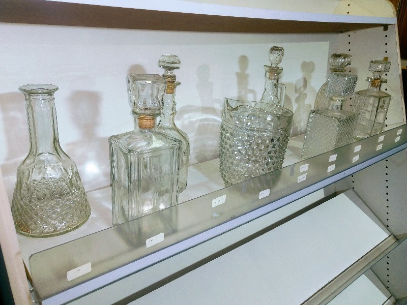 lot 35 image: Decanters (6) - Carafe (1) - Pitcher (1)