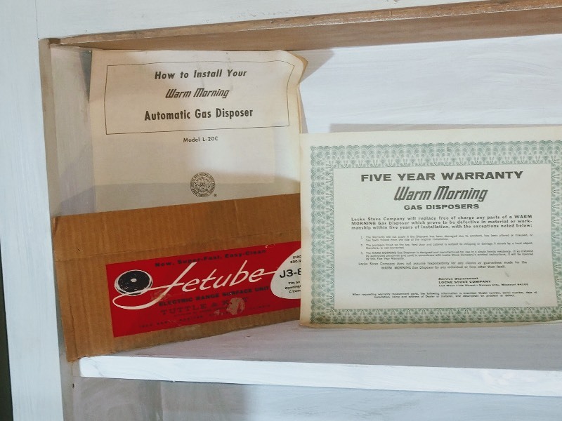 lot 44 image: Vintage Installation InstructionsManuals - American Nails - Solders - Vintage Ne-O-Lite Electrical Tester - ConVal Co. Wrights Expansive Bit in Original Box - Other Hardware