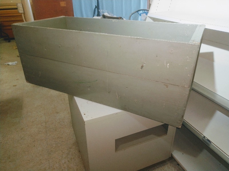 lot 56 image: Mint Green Wood Crate and Mint Green Wood Tray