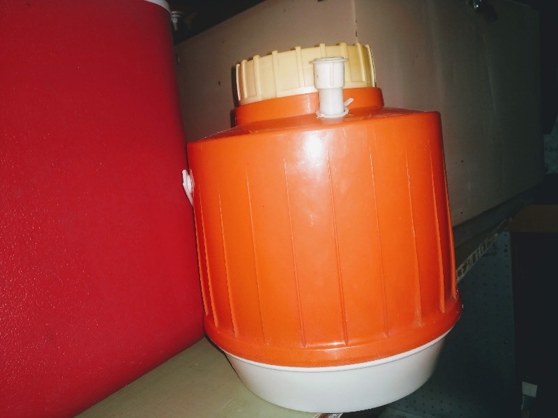 lot 73 image: Vintage Coolers (3) and Insulated Jugs (2)