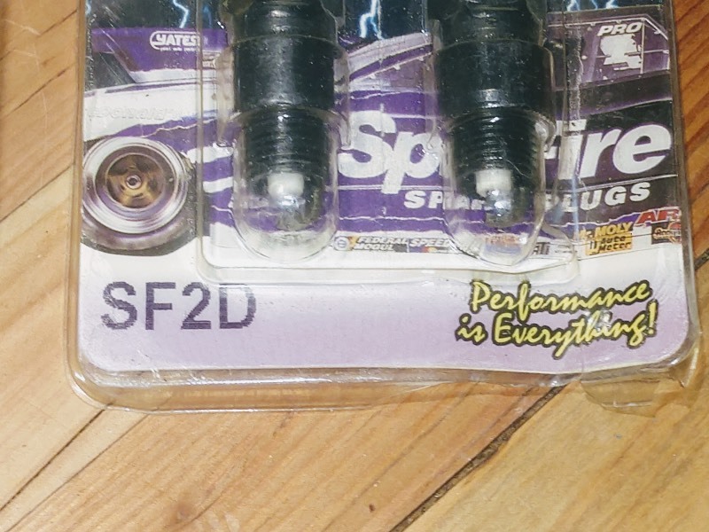 lot 117 image: NOS SplitFire Spark Plugs SF2D - NOS SplitFire Spark Plugs SF514D - NOS Champion Copper Plus Spark Plug RC12YC - Other Champion Spark Plugs