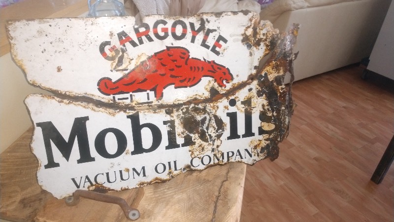lot 141 image: Porcelain Gargoyle Mobil Mobiloil Sign