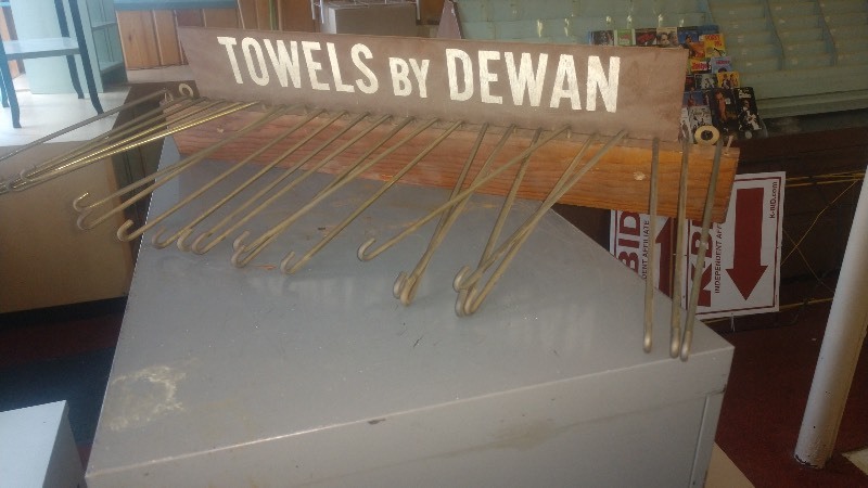 lot 78 image: Primitive Wood TOWELS BY DEWAN Towel Hanging Wall Fixture