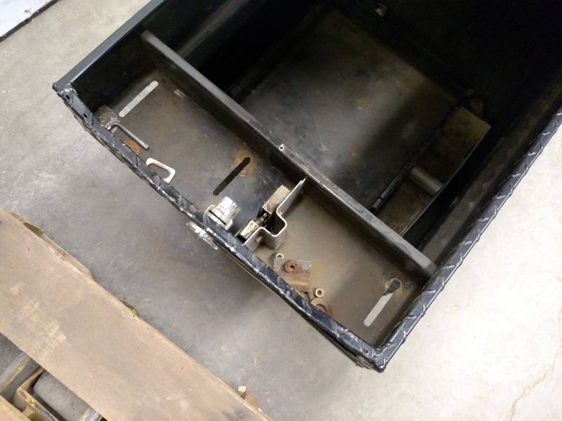 lot 60 image: Weather Guard Aluminum Saddle Tool ...