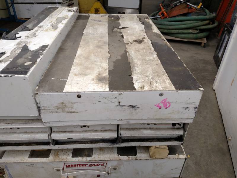 lot 66 image: Weather Guard Aluminum 2 Drawer Too...