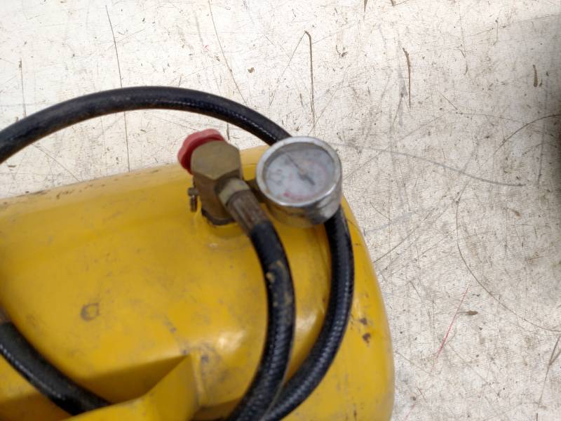 lot 91 image: Portable Air Tank...