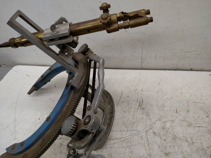 lot 4 image: H&M Pipe Beveller, Model 33563H12 w...