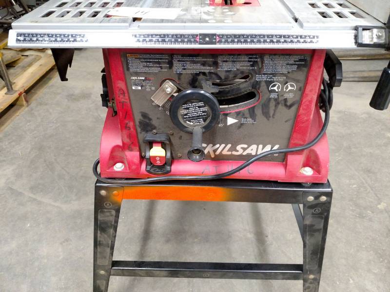 lot 14 image: Skilsaw 10 Portable Table Saw, Wor...