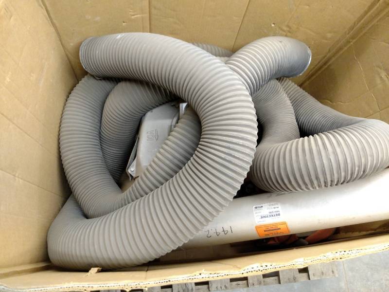 lot 16 image: 6 Air Duct Pressurization Kit...