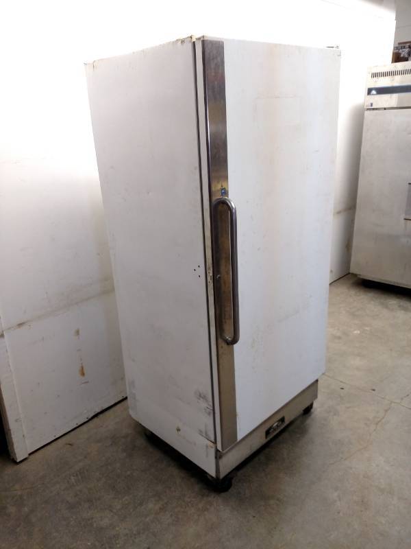 lot 5 image: Arctic Air Commercial Refrigerator,...