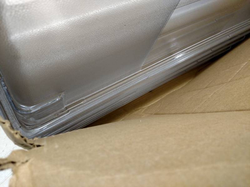 lot 9 image: (4) Rubbermaid 18 x 26 x 9 Polyethy...