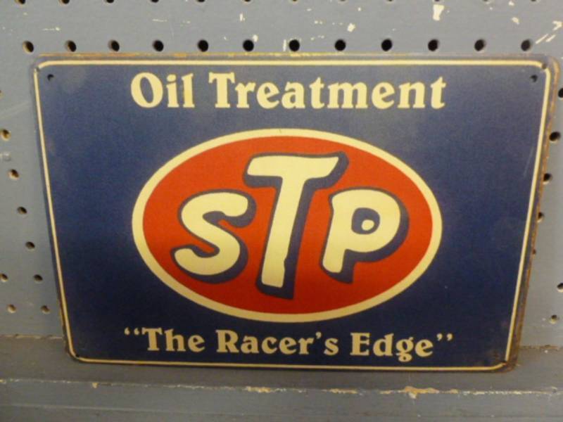 lot 16 image: Sign