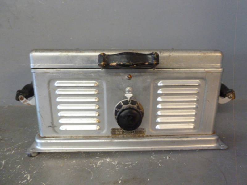 lot 37 image: Vintage Kitchen