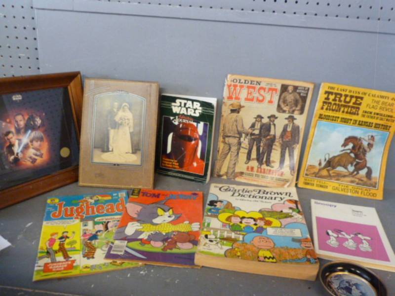 lot 43 image: Collectible