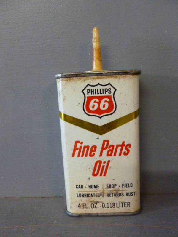 lot 59 image: Vintage Oil Can