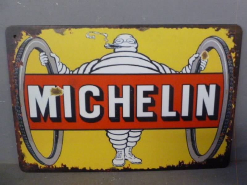 lot 72 image: Sign