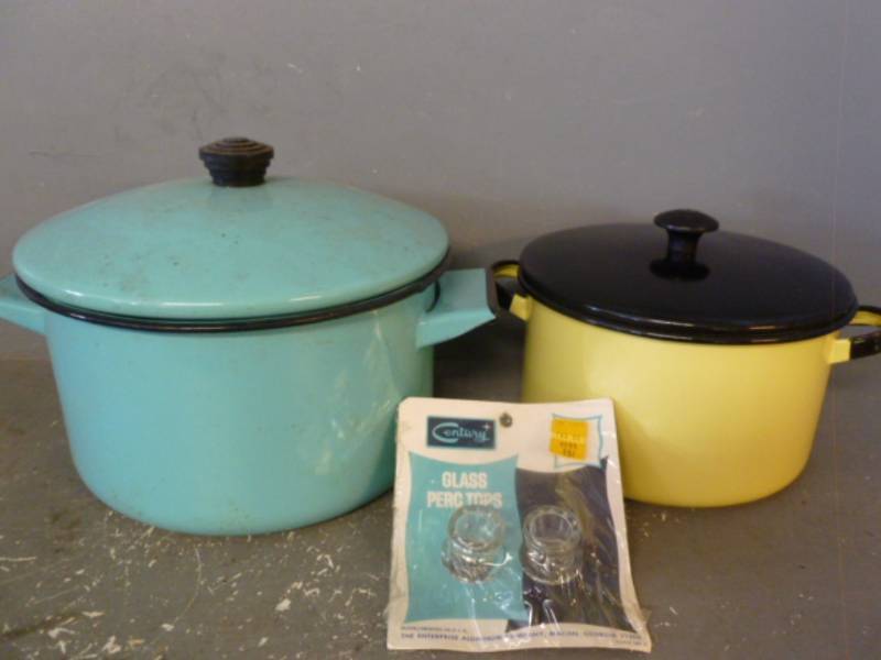 lot 92 image: Vintage Enamelware