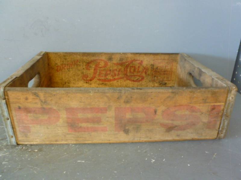 lot 97 image: Vintage Pepsi-Cola