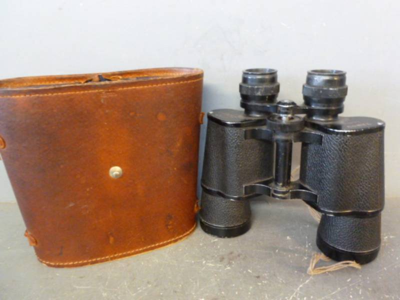 lot 120 image: Vintage Binoculars