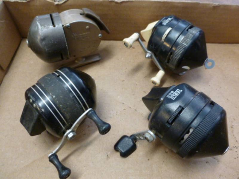 lot 140 image: Vintage Fishing Reels