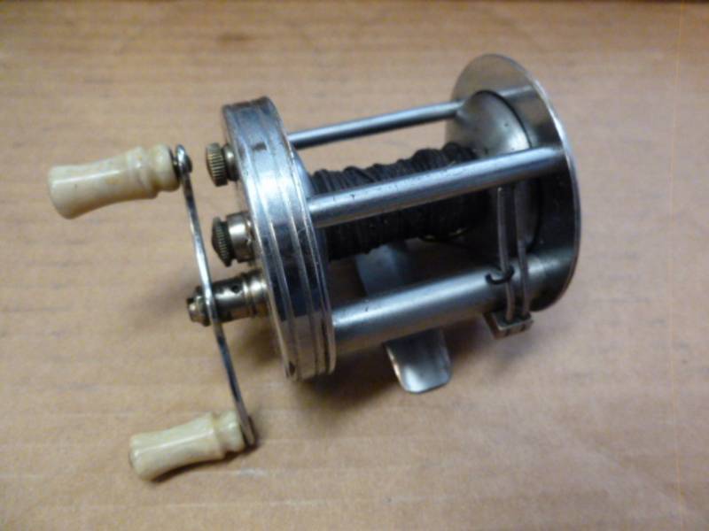 lot 150 image: Vintage Bait Caster Reel