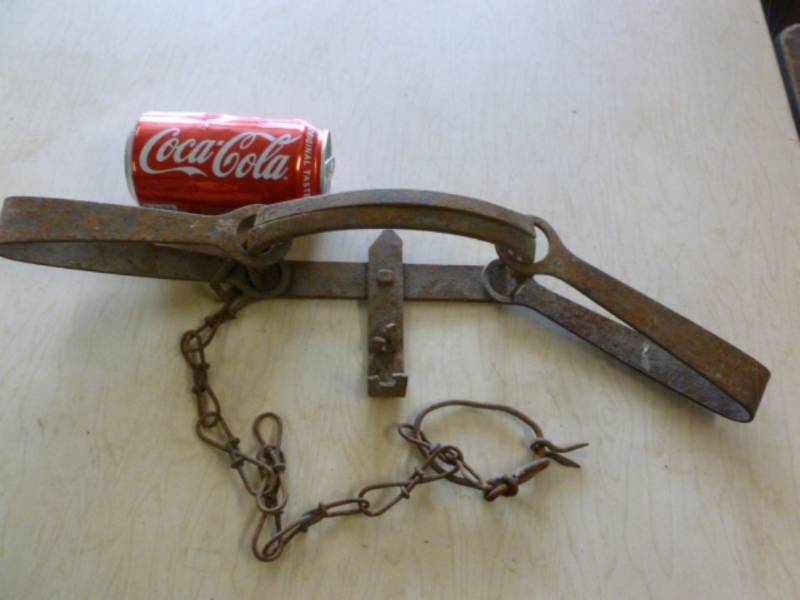 lot 164 image: Vintage Trap