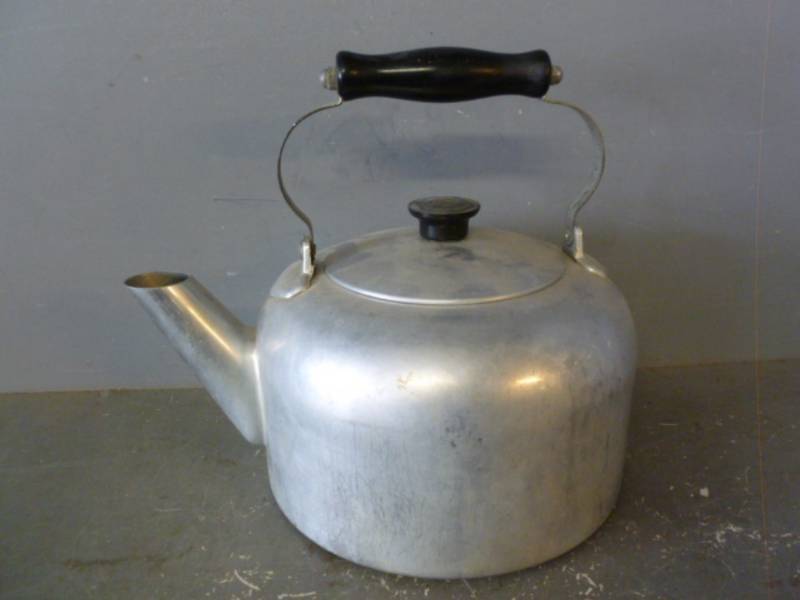lot 172 image: Vintage Kitchen