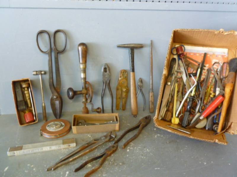 lot 194 image: Vintage Tools