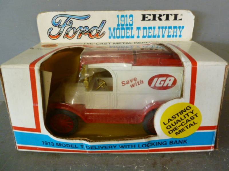 lot 208 image: Ertl