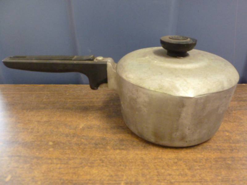 lot 244 image: Vintage Wagner Ware