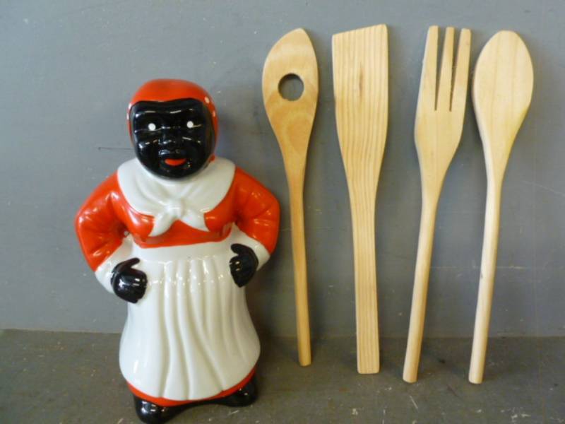 lot 262 image: Kitchen