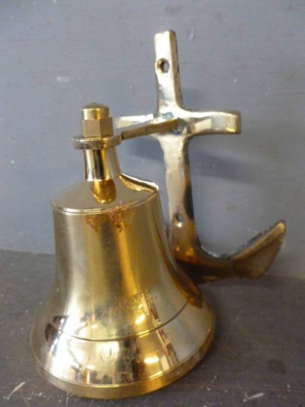 lot 264 image: Brass Bell