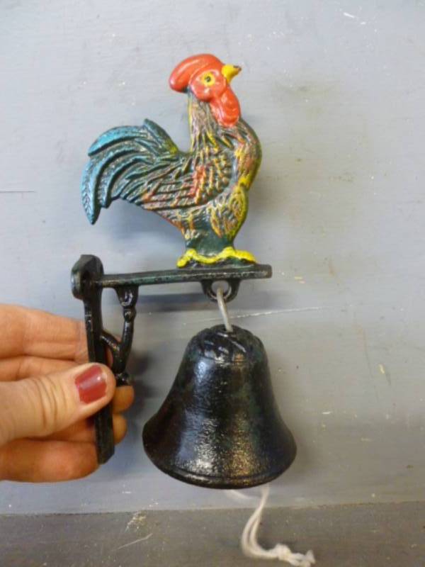 lot 266 image: Cast Iron Bell