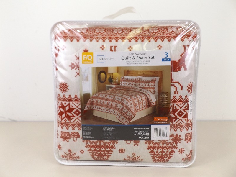lot 61 image: New in Package Red Sweater FullQueen Quilt and Sham Set