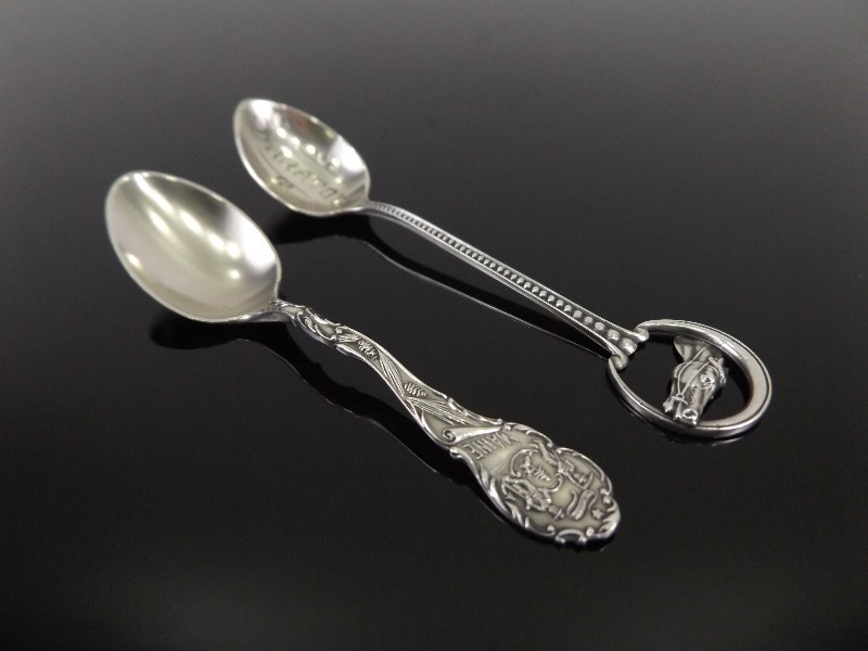 lot 50 image: 2 Antique .925 Sterling Silver Maine and Saratoga Souvenir Spoons