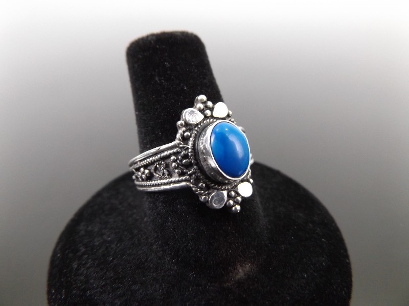 lot 84 image: .925 Sterling Silver Blue Stone Cabochon Open Ring Size 7