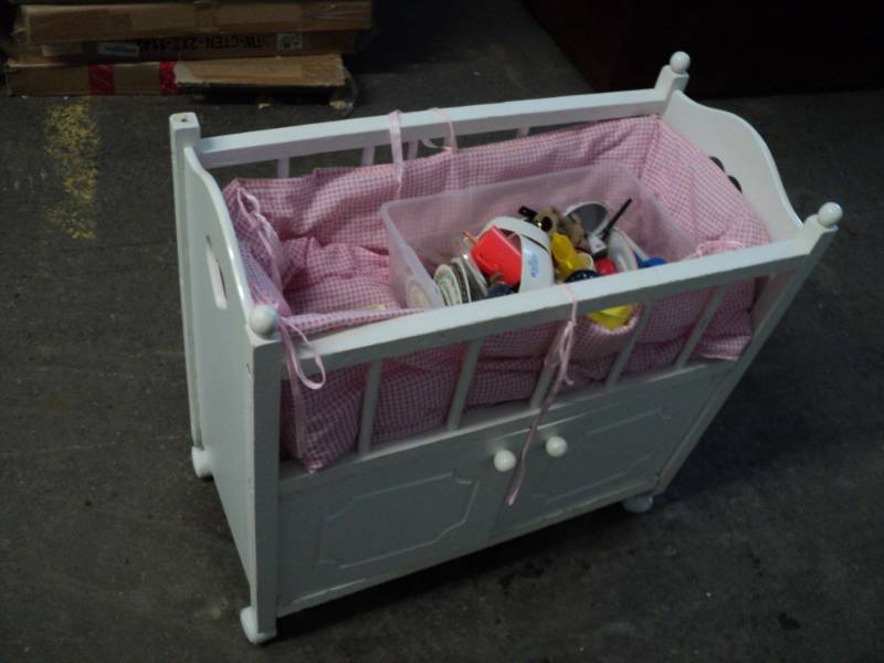 lot 8 image: Doll Crib and Toy Dishes...