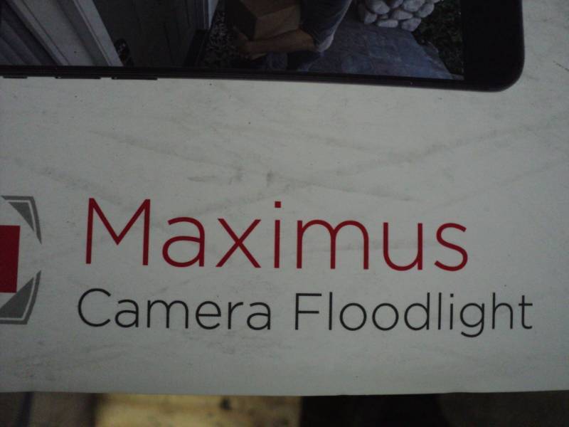 lot 22 image: Maximus Camera Floodlight...