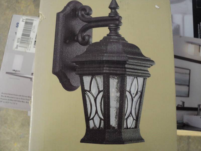 lot 28 image: Progress Lighting Cranbook Collecti...