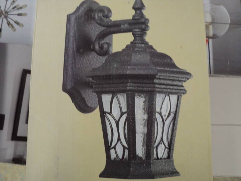 lot 29 image: Progress Lighting Cranbook Collecti...